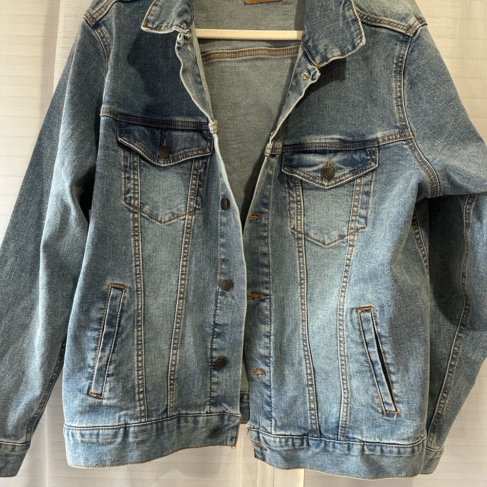 Limited Edition - That 90s Show Denim Jacket